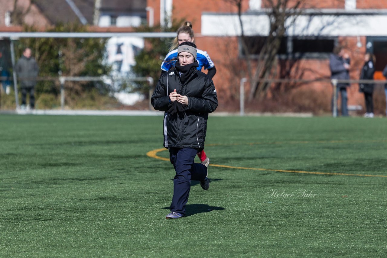 Bild 364 - B-Juniorinnen Halbfinale SVHU - Holstein Kiel : Ergebnis: 3:0